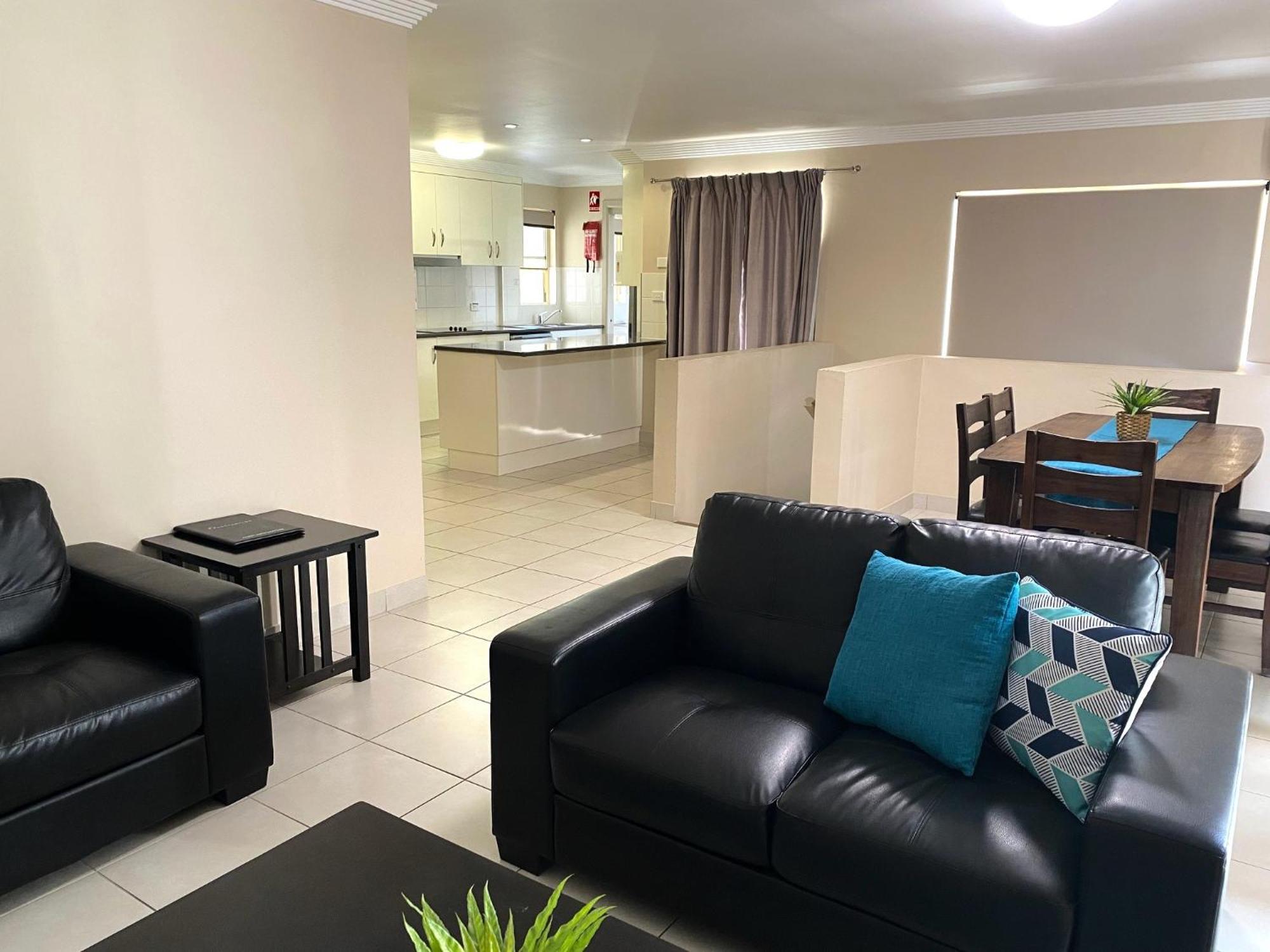 Aparthotel And