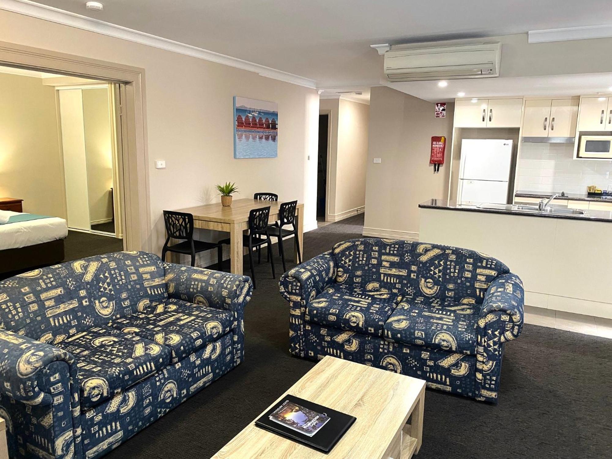 And 4* Rockhampton
