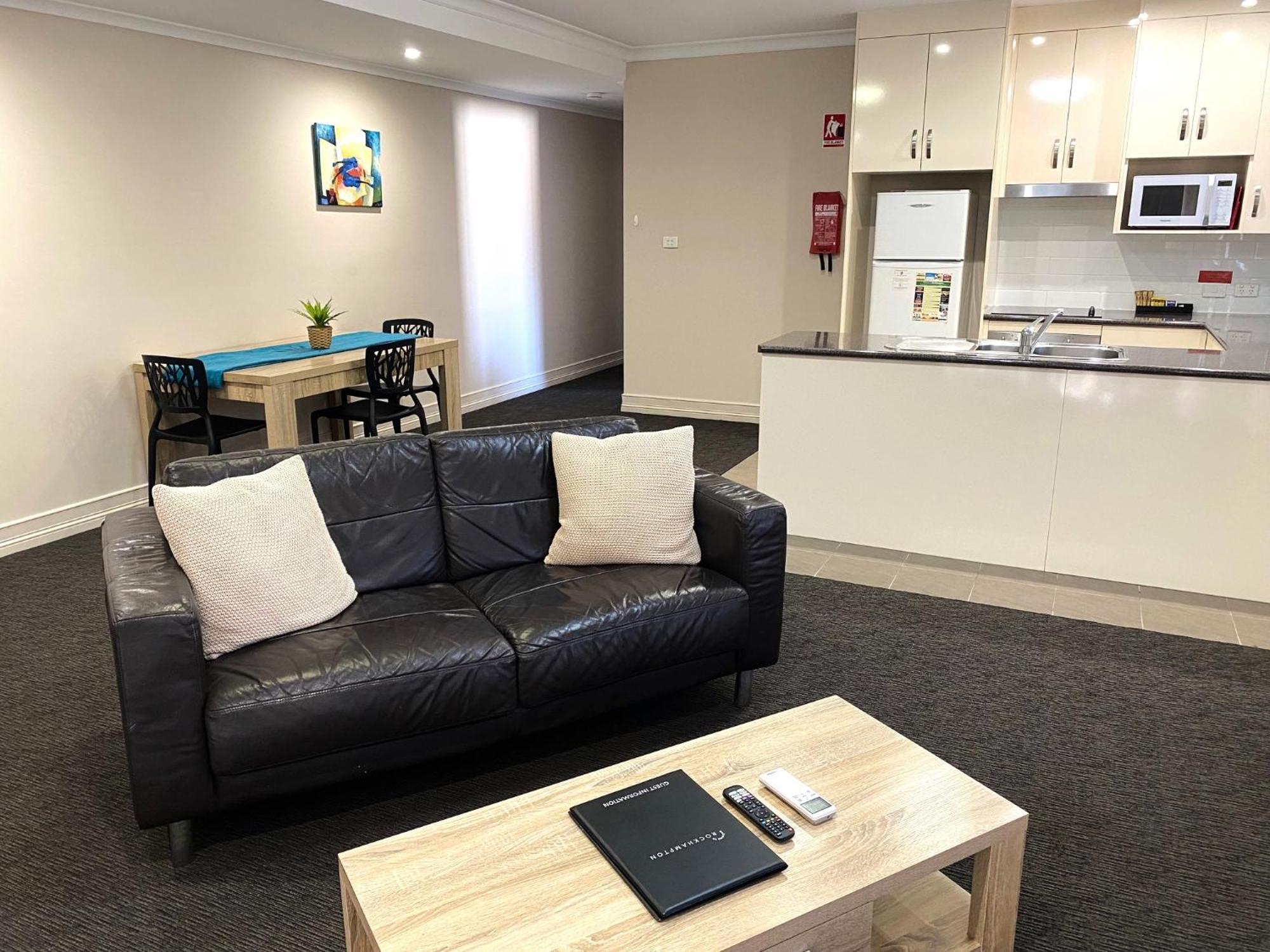 Aparthotel And 4*
