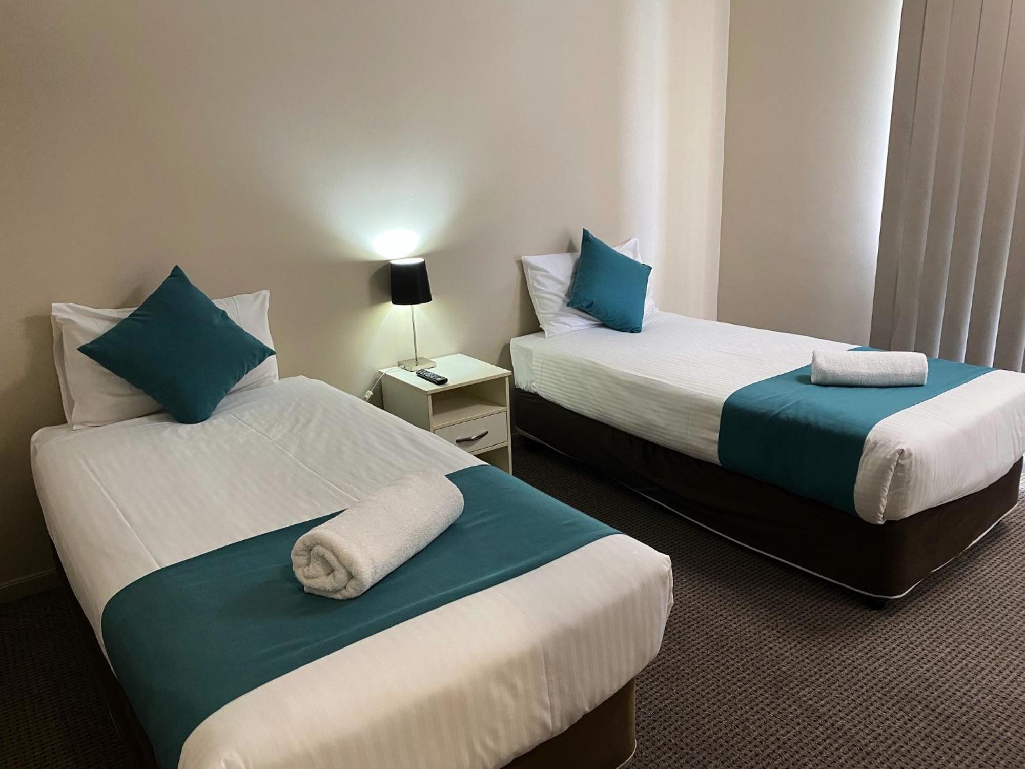 And 4* Rockhampton