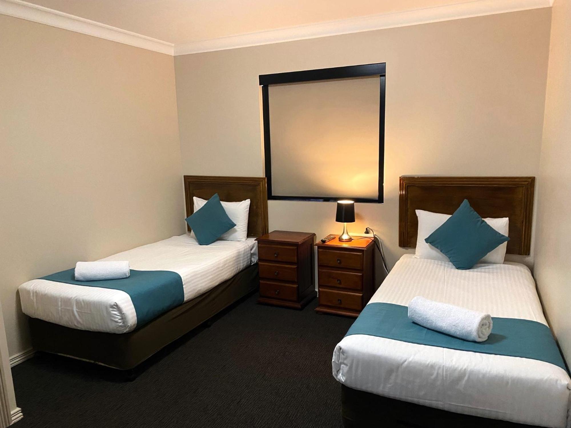 And 4* Rockhampton