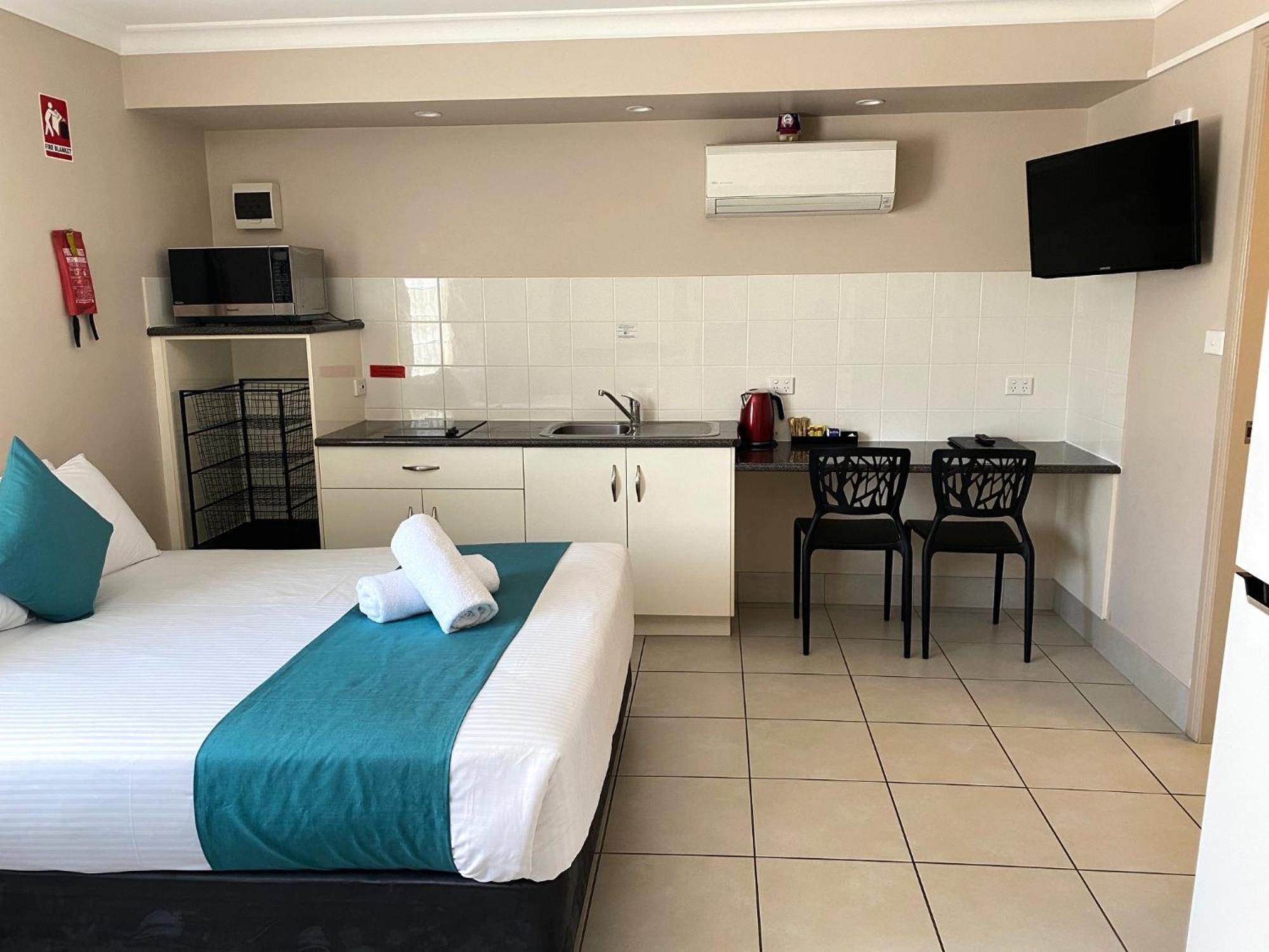 Aparthotel And Rockhampton