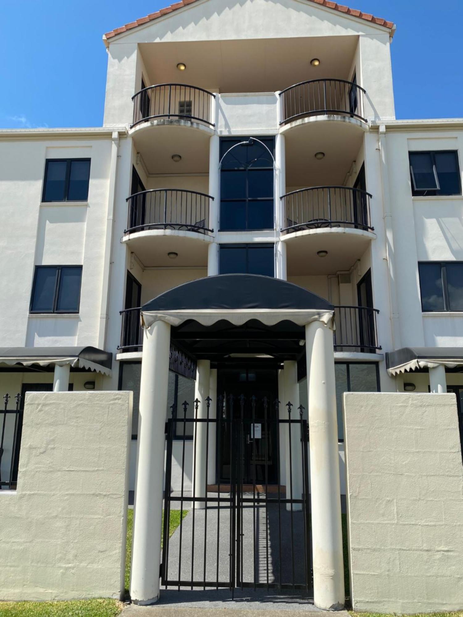 And Aparthotel